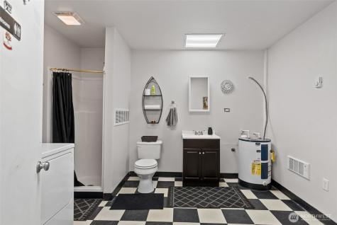 2720 NW Cascade Avenue East Wenatchee WA 98802