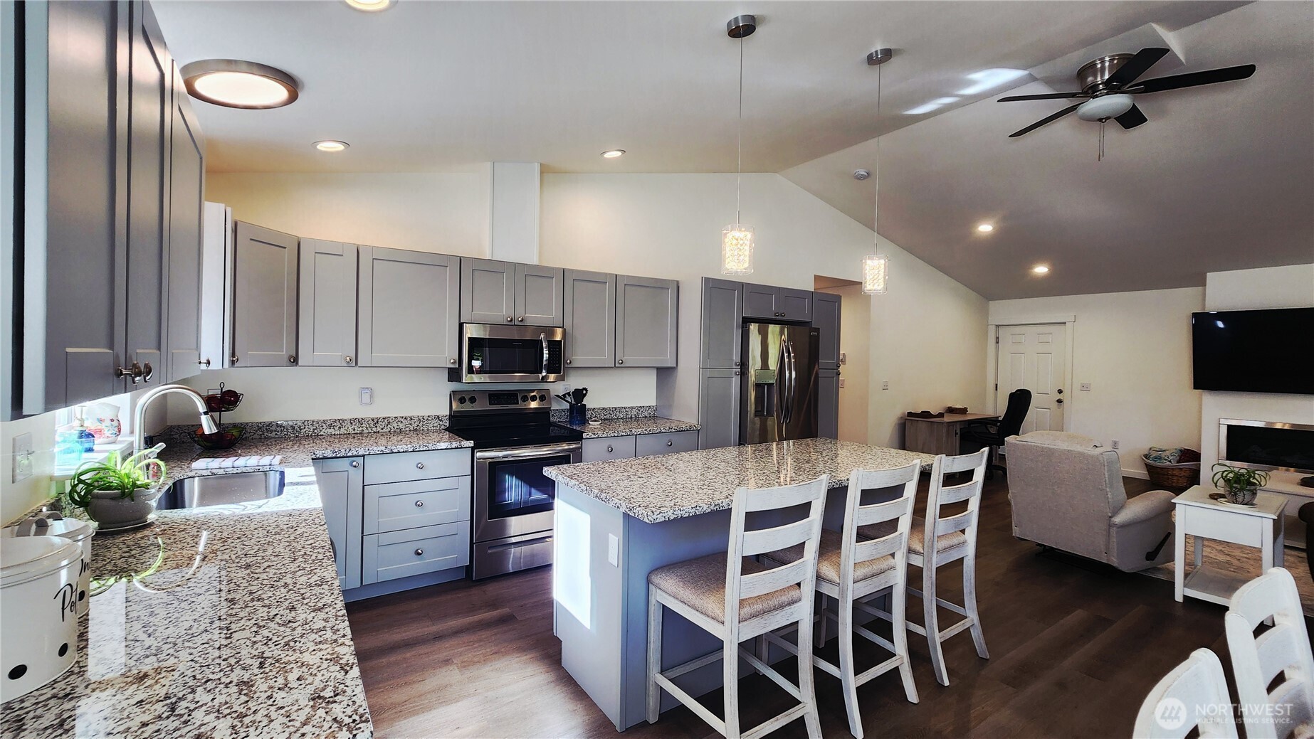 371 Centaurus Avenue SW Ocean Shores WA 98569