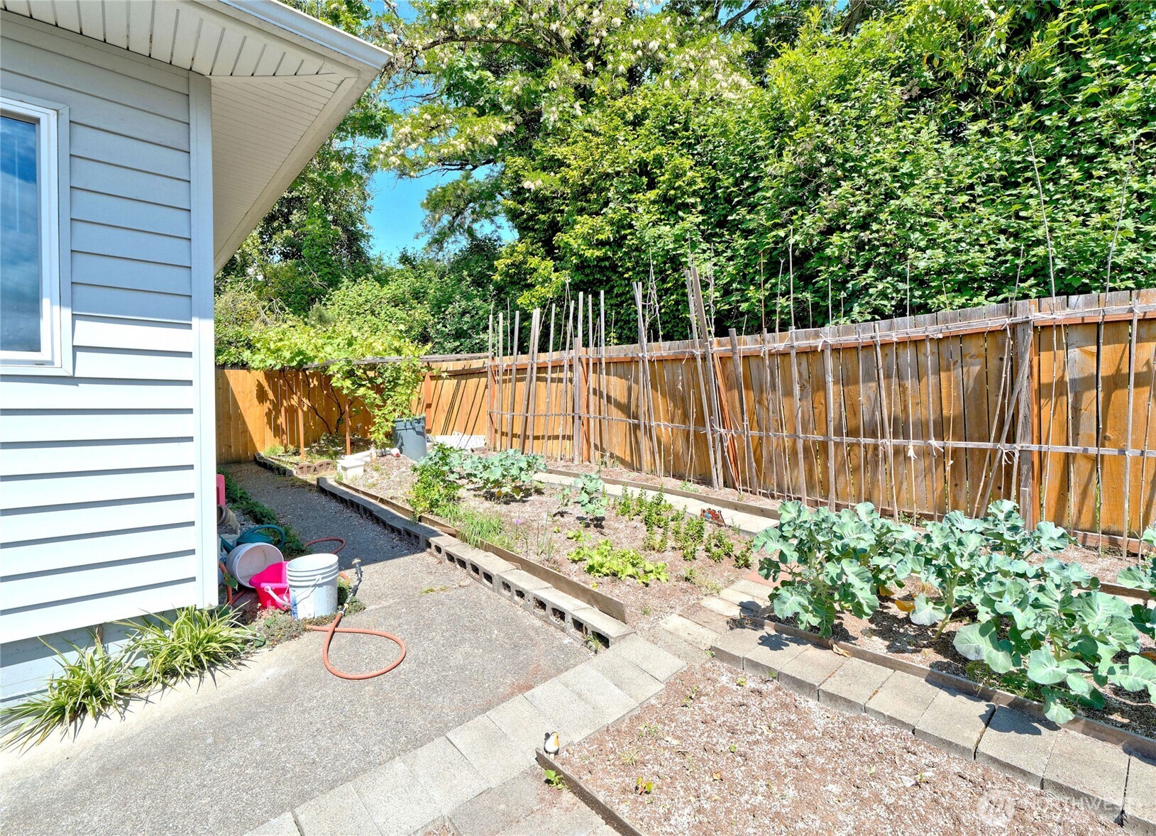 423 Lind Avenue SW Renton WA 98057