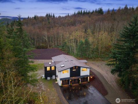 32922 SE Kuzak Road Enumclaw WA 98022