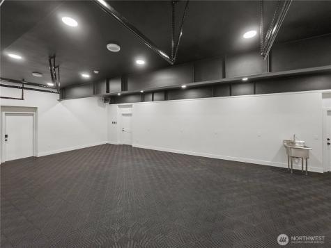 32922 SE Kuzak Road Enumclaw WA 98022