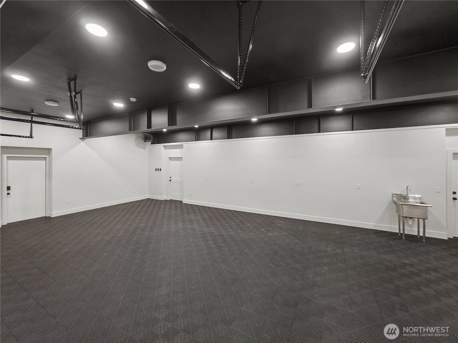 32922 SE Kuzak Road Enumclaw WA 98022