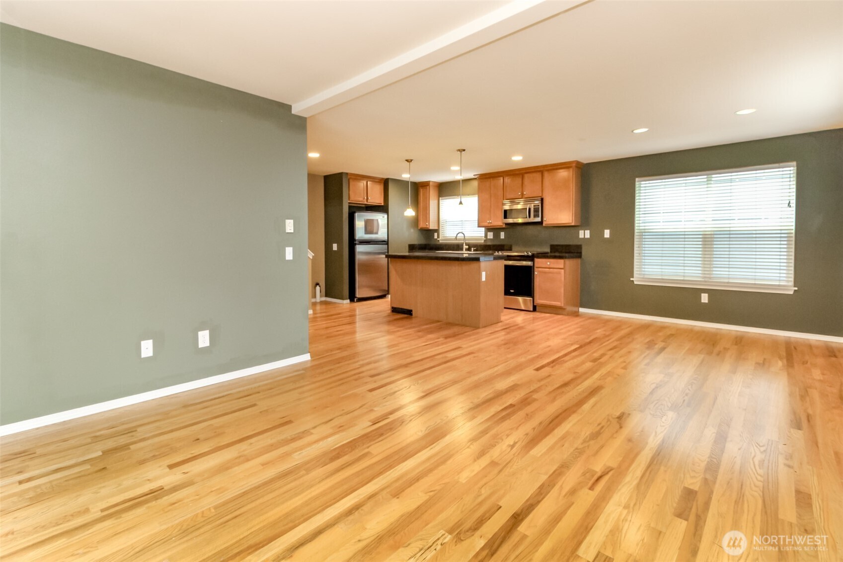 2816 SW Adams Street Seattle WA 98126