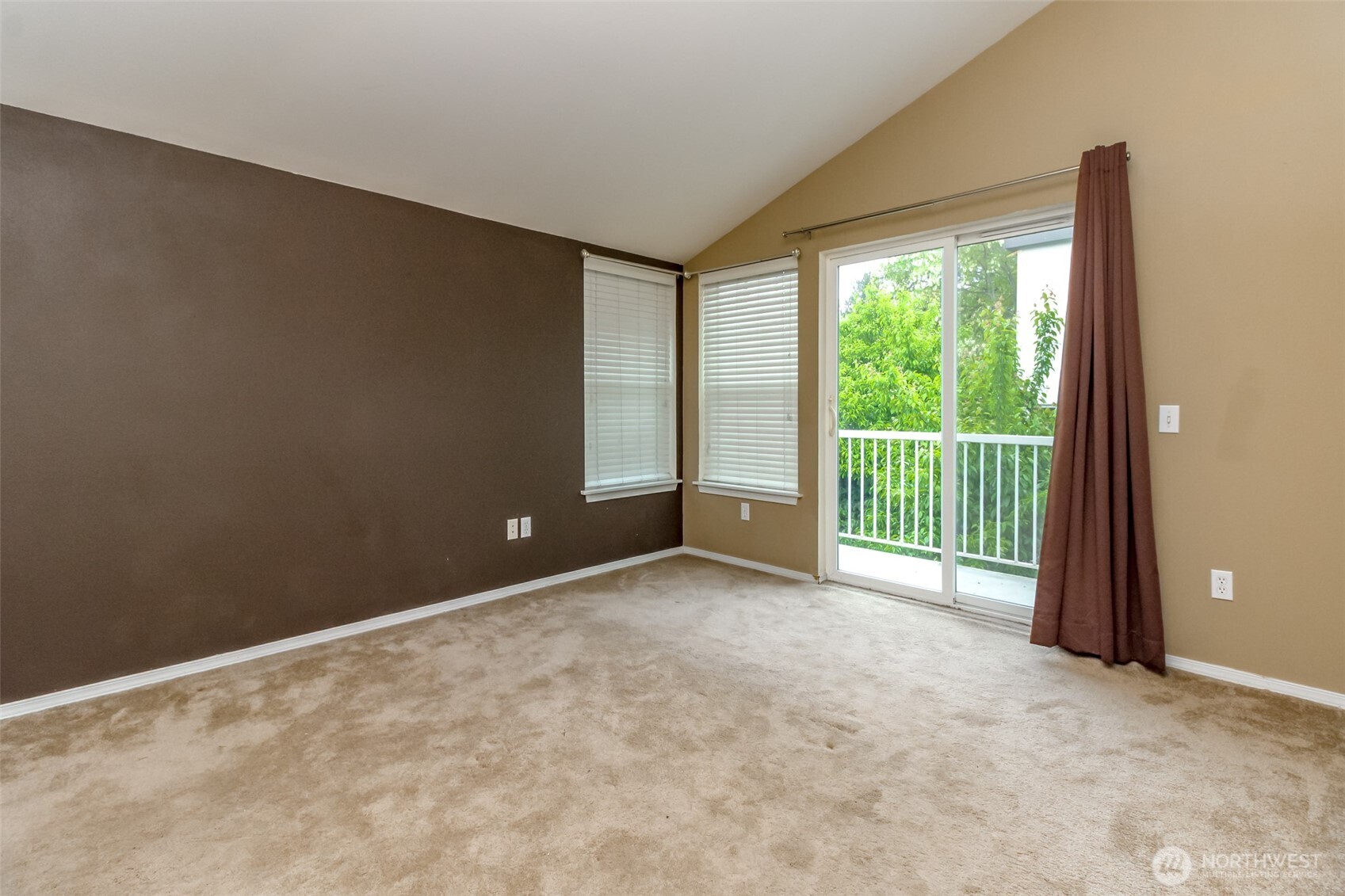 2816 SW Adams Street Seattle WA 98126