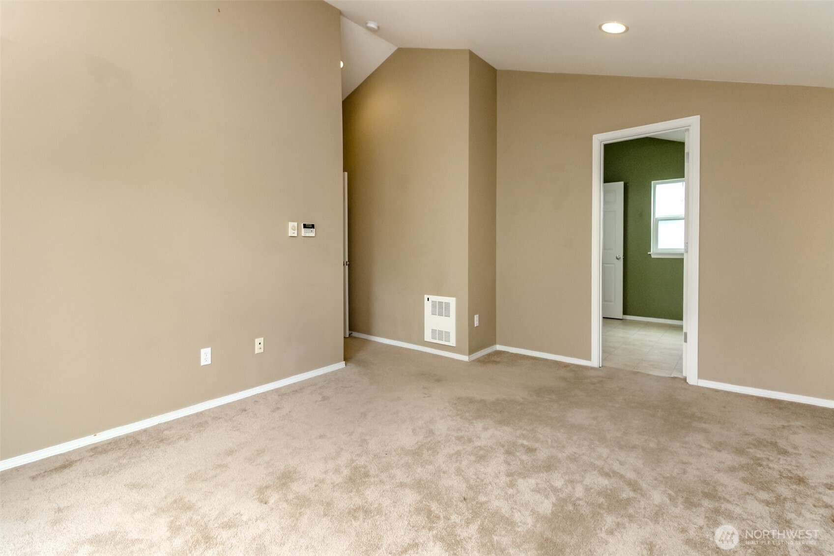 2816 SW Adams Street Seattle WA 98126