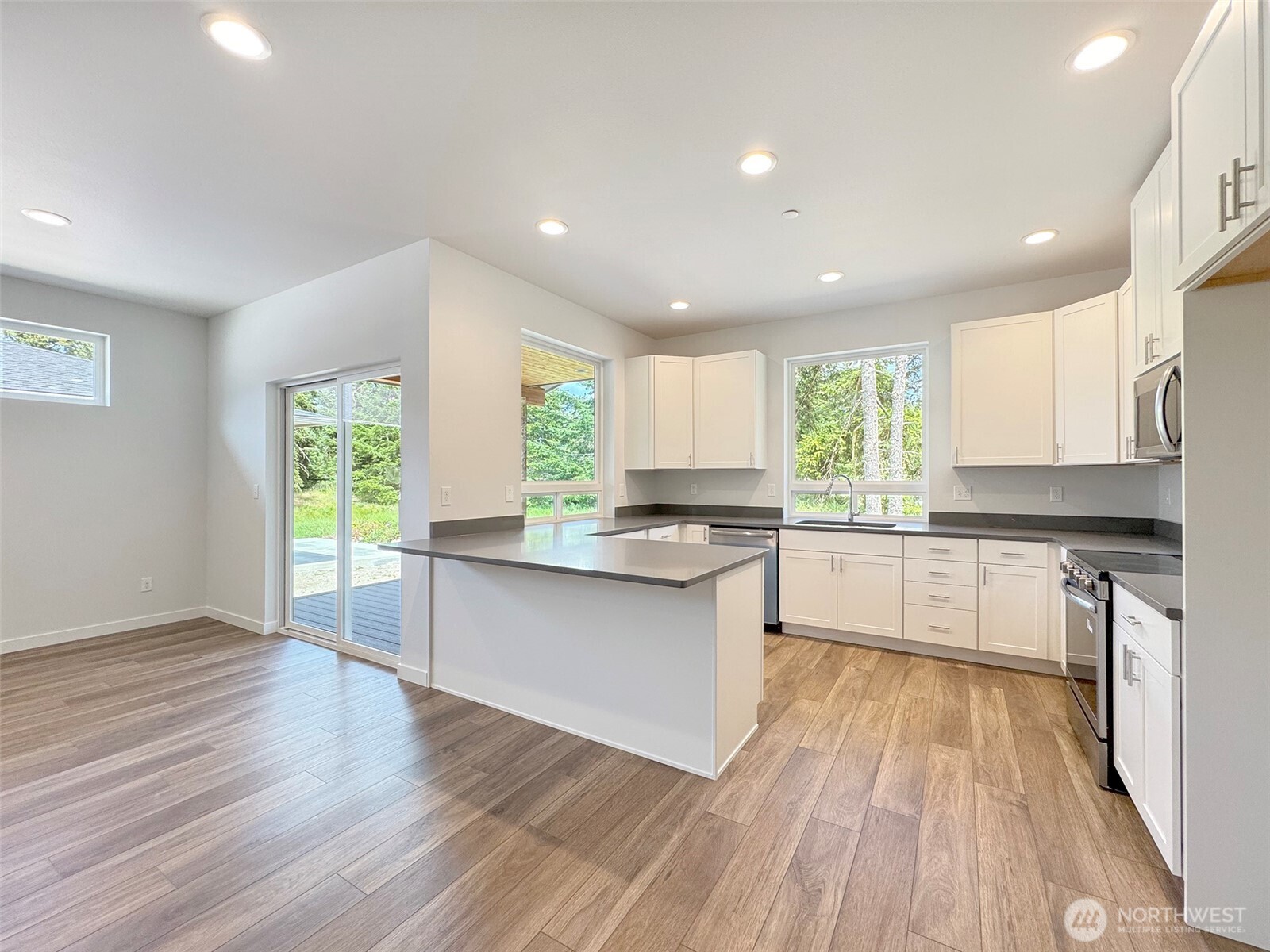 1413 Discovery Loop Port Angeles WA 98363