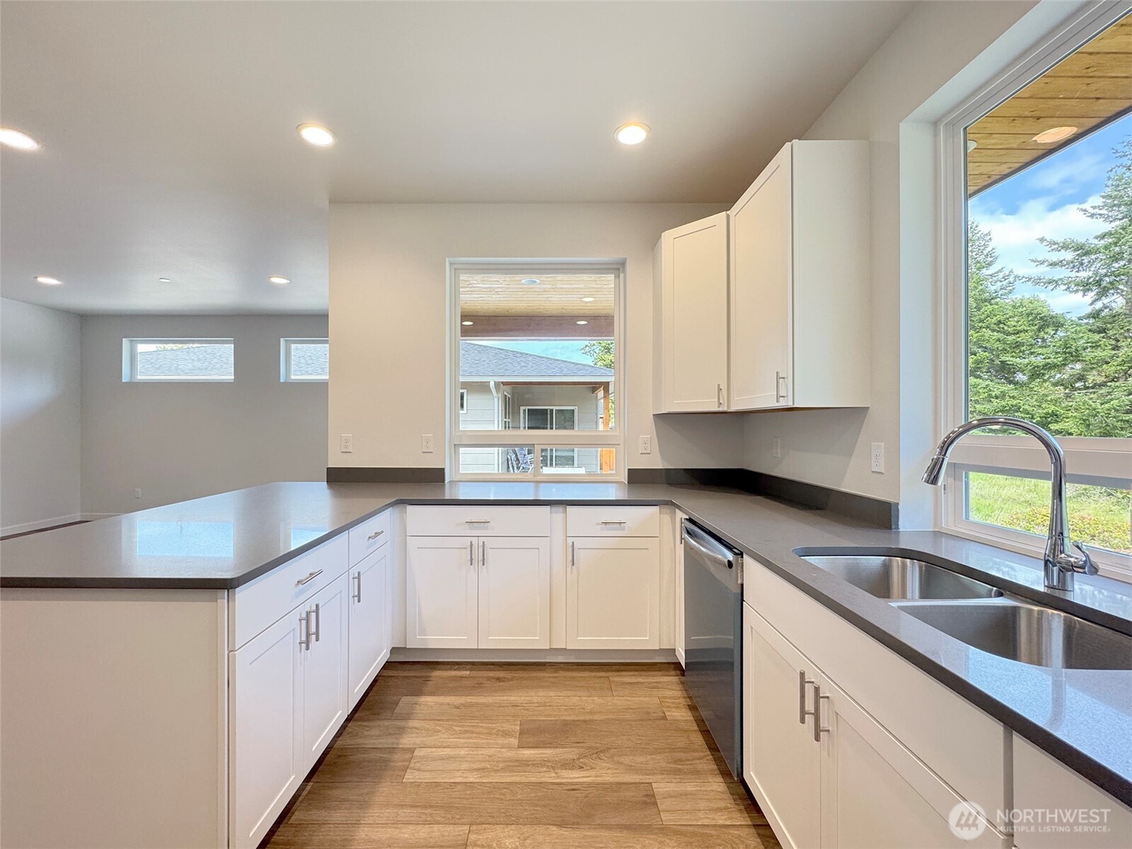 1413 Discovery Loop Port Angeles WA 98363