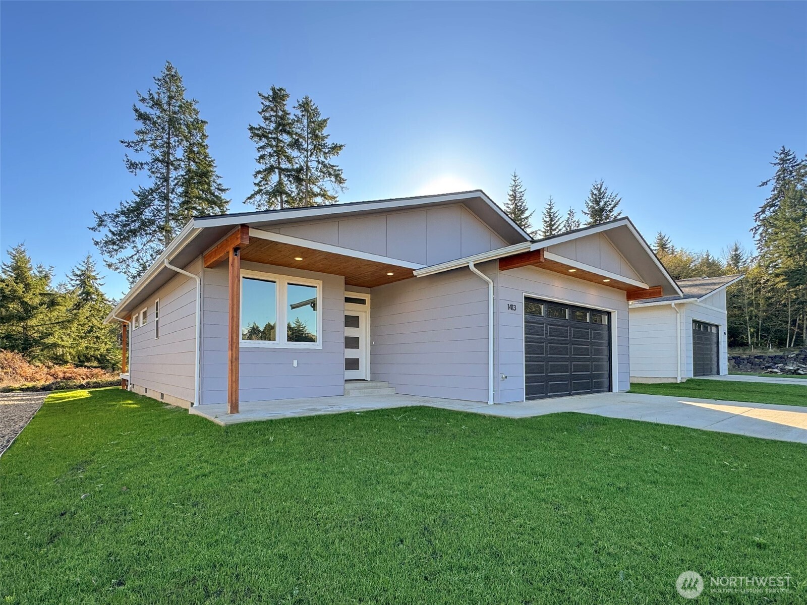 1413 Discovery Loop Port Angeles WA 98363