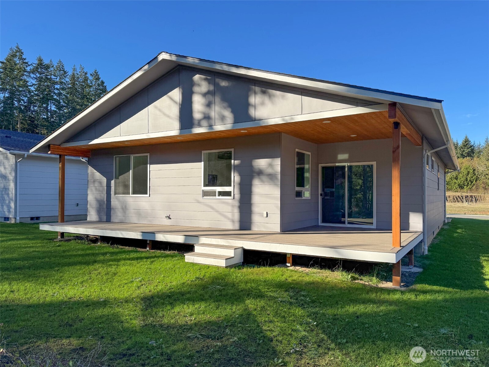 1413 Discovery Loop Port Angeles WA 98363