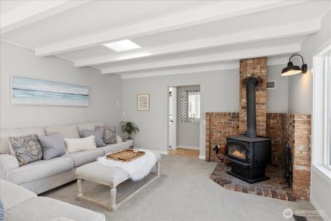 1839 Wellington Drive Oak Harbor WA 98277