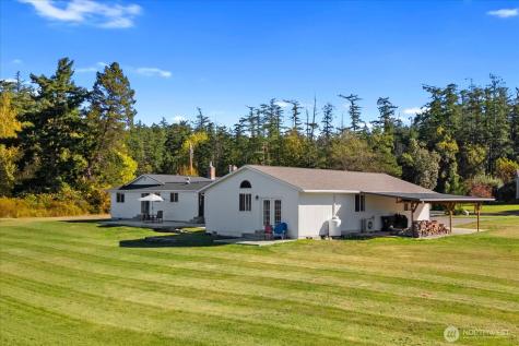 1839 Wellington Drive Oak Harbor WA 98277