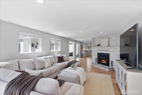 1839 Wellington Drive Oak Harbor WA 98277