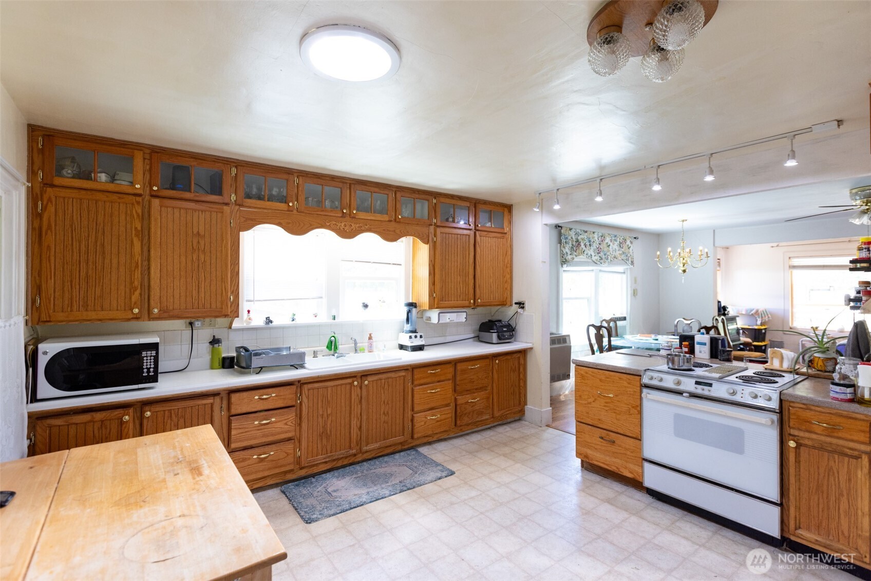 992 Highway 142 E Lyle WA 98635