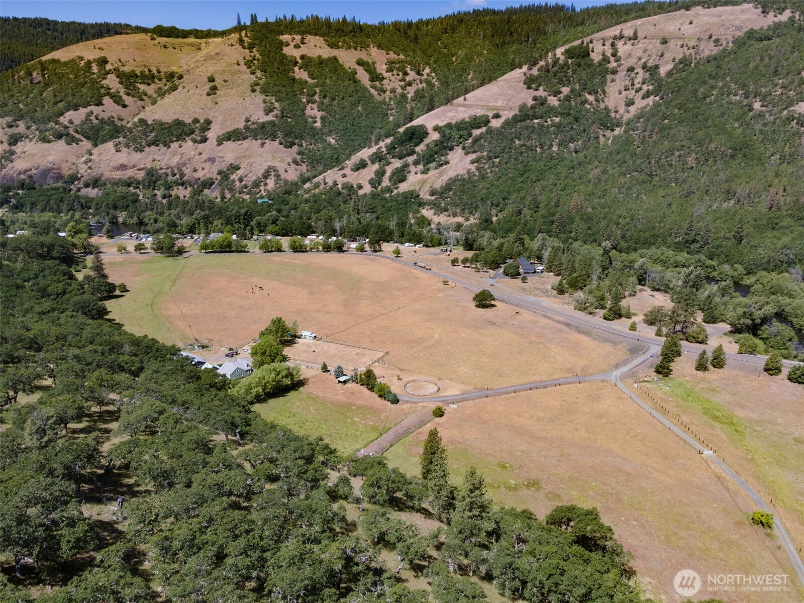 992 Highway 142 E Lyle WA 98635