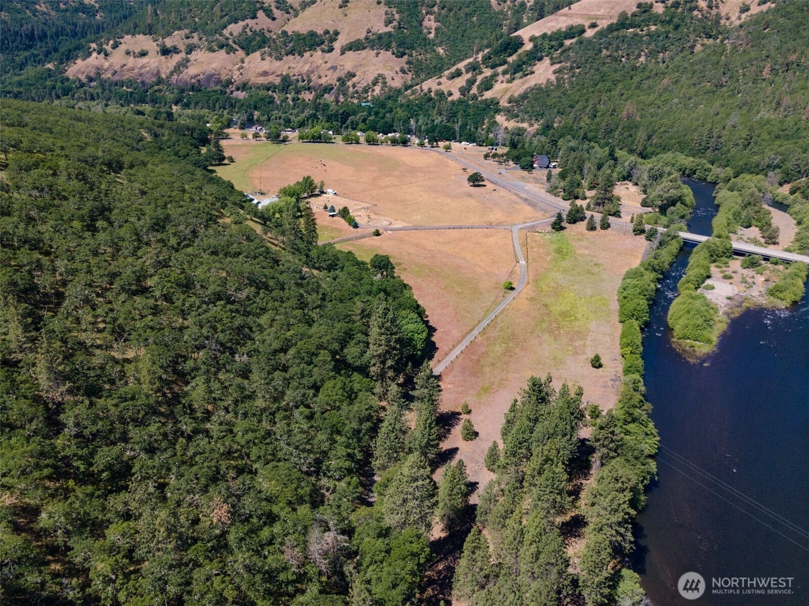 992 Highway 142 E Lyle WA 98635