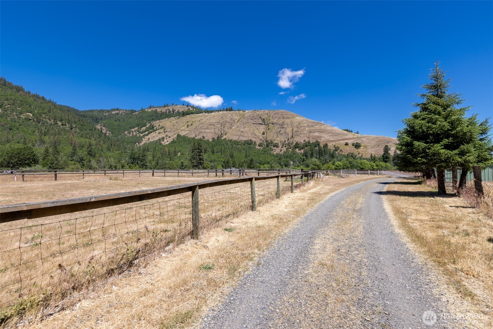992 Highway 142 E Lyle WA 98635