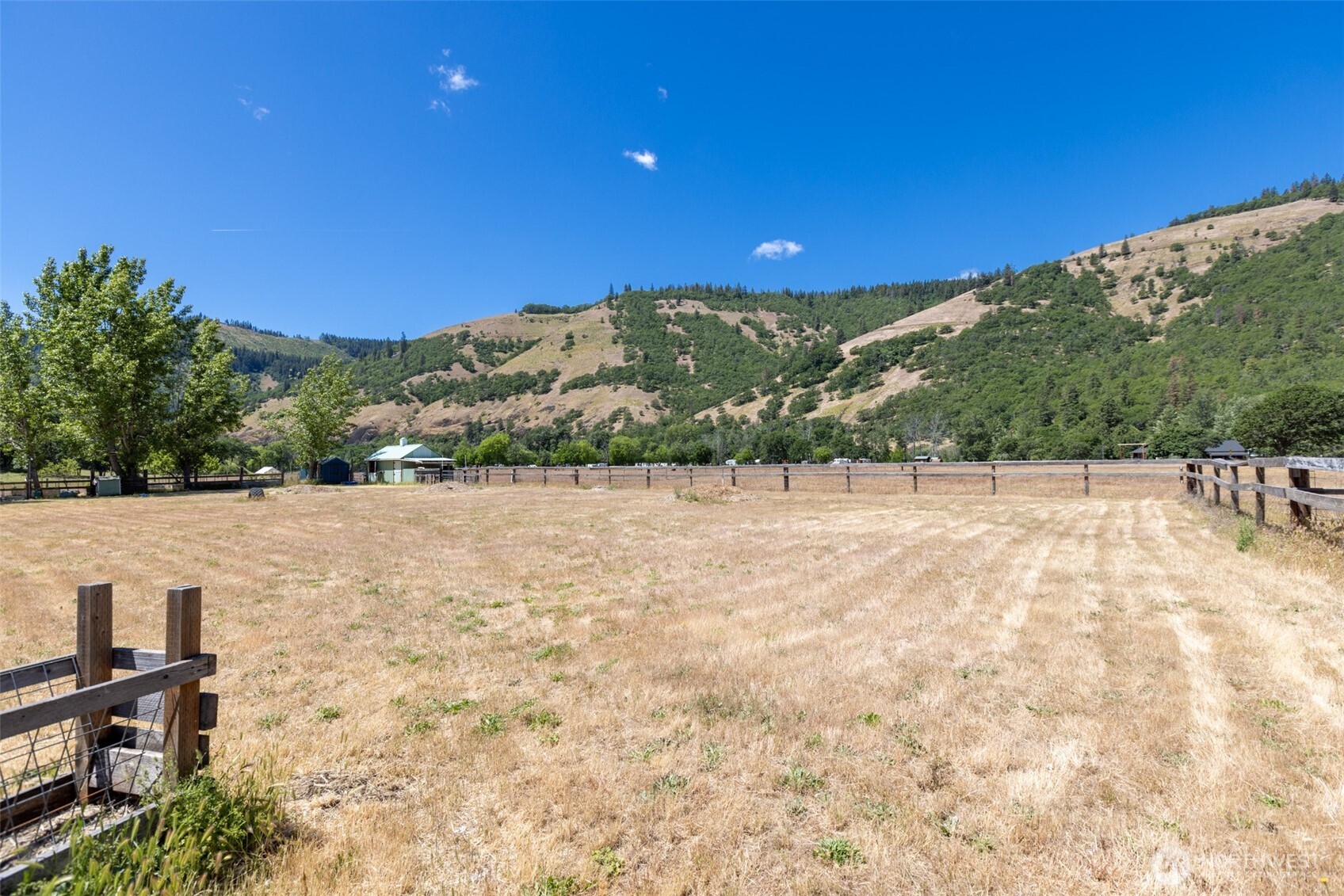 992 Highway 142 E Lyle WA 98635