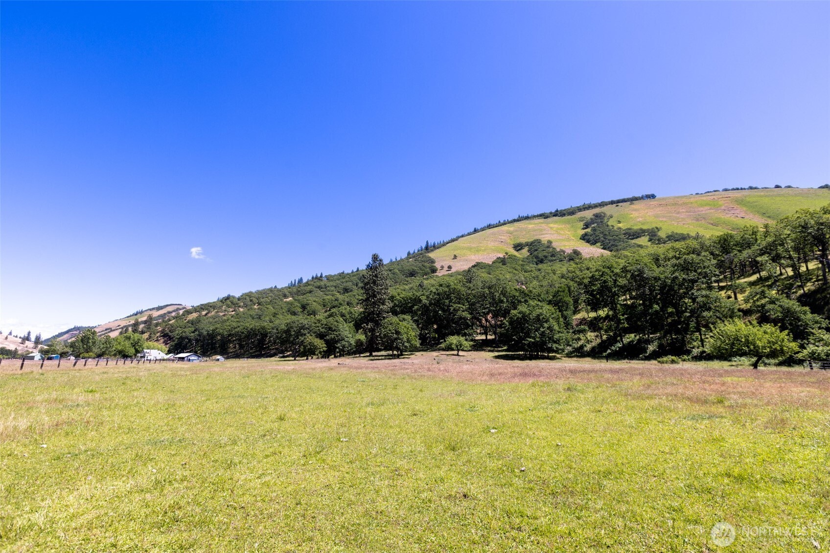 992 Highway 142 E Lyle WA 98635