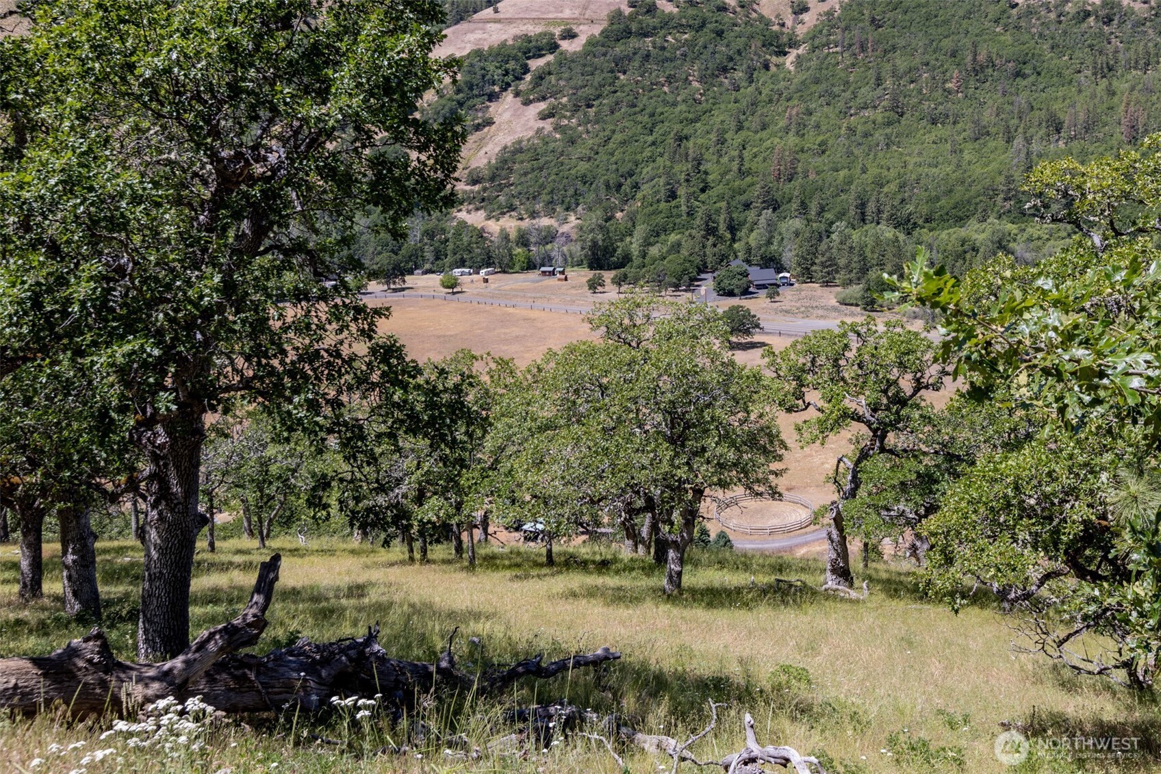 992 Highway 142 E Lyle WA 98635