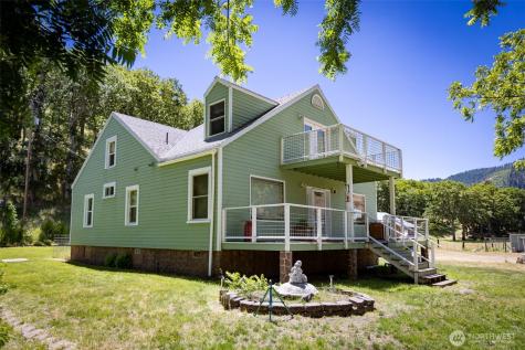992 Highway 142 E Lyle WA 98635