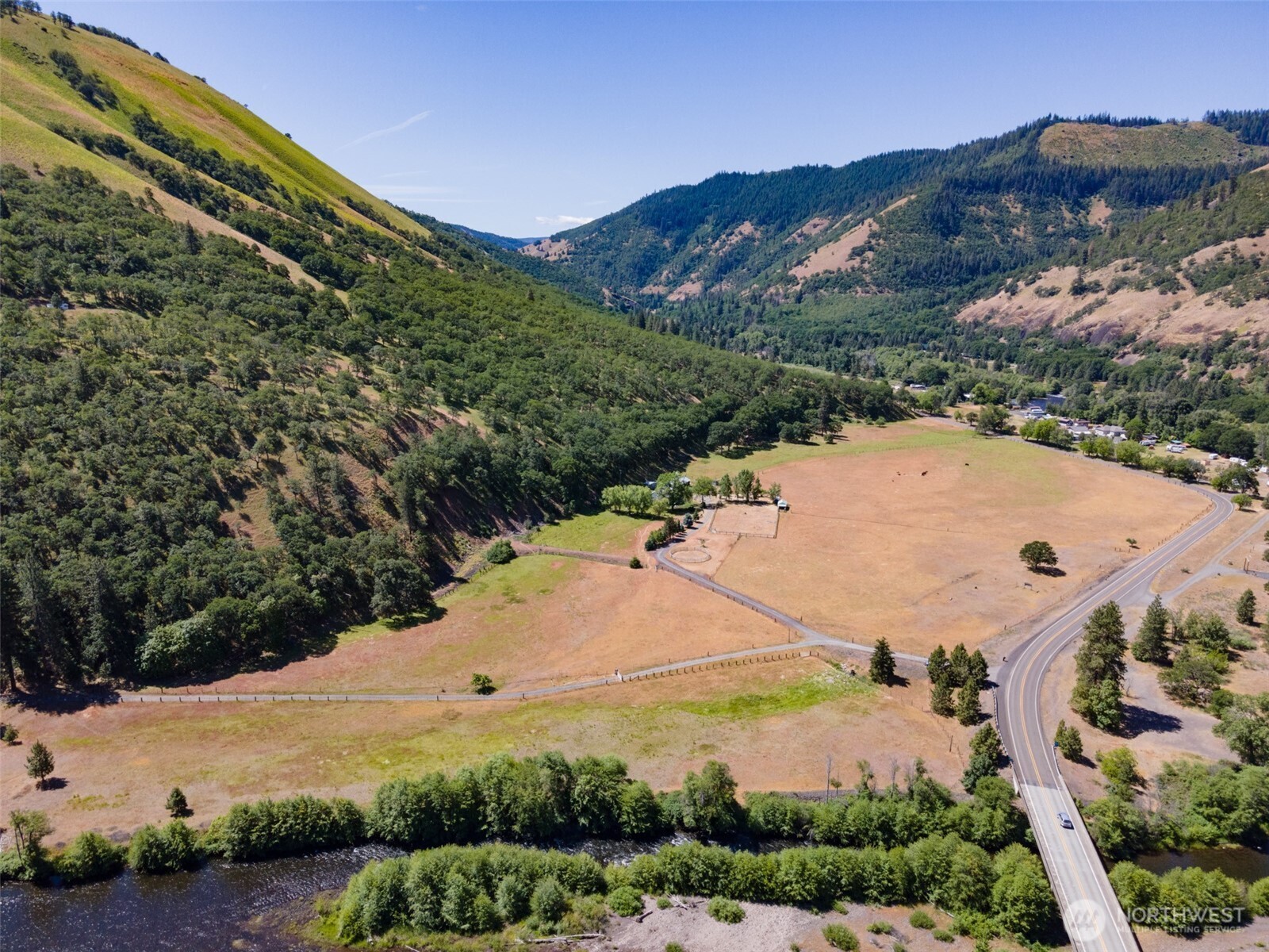 992 Highway 142 E Lyle WA 98635