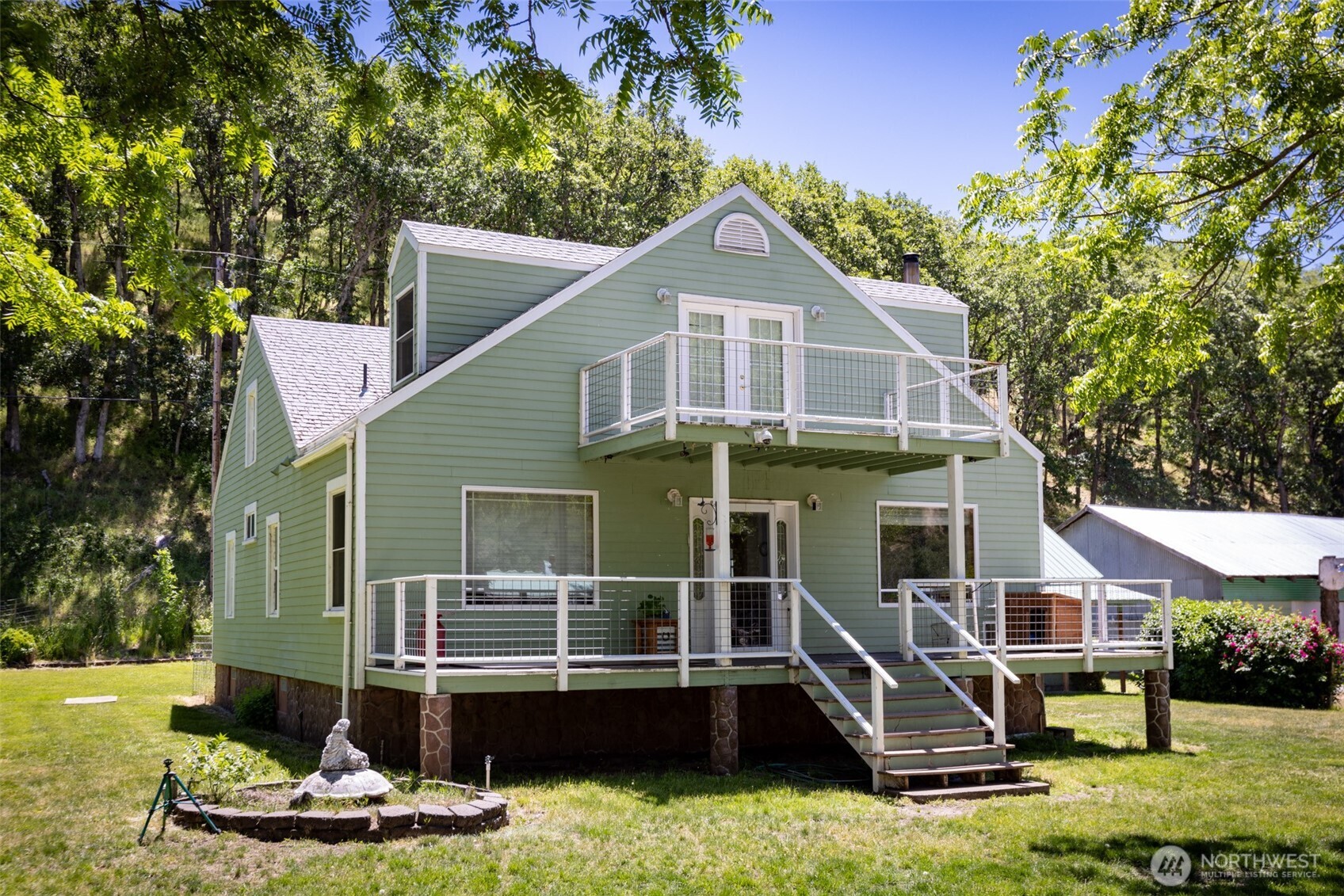 992 Highway 142 E Lyle WA 98635