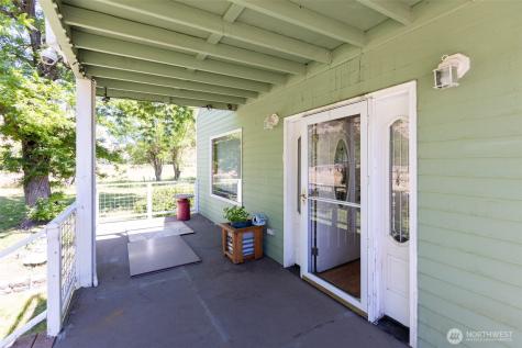 992 Highway 142 E Lyle WA 98635