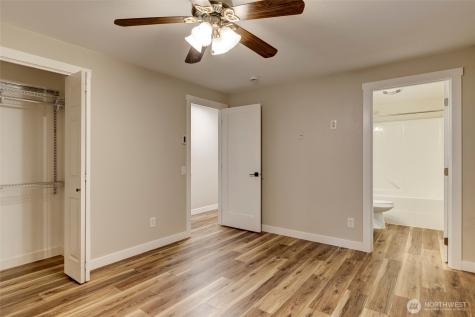 1024 NW Anchor Drive Oak Harbor WA 98277