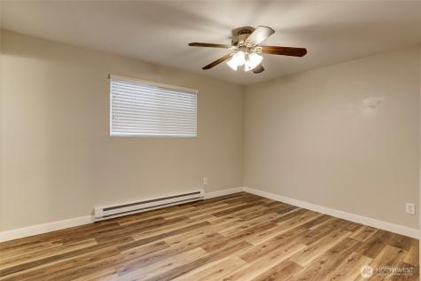 1024 NW Anchor Drive Oak Harbor WA 98277