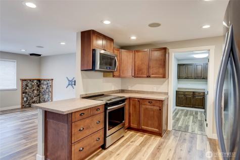 1024 NW Anchor Drive Oak Harbor WA 98277