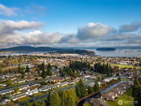 2108 Creekside Circle Anacortes WA 98221