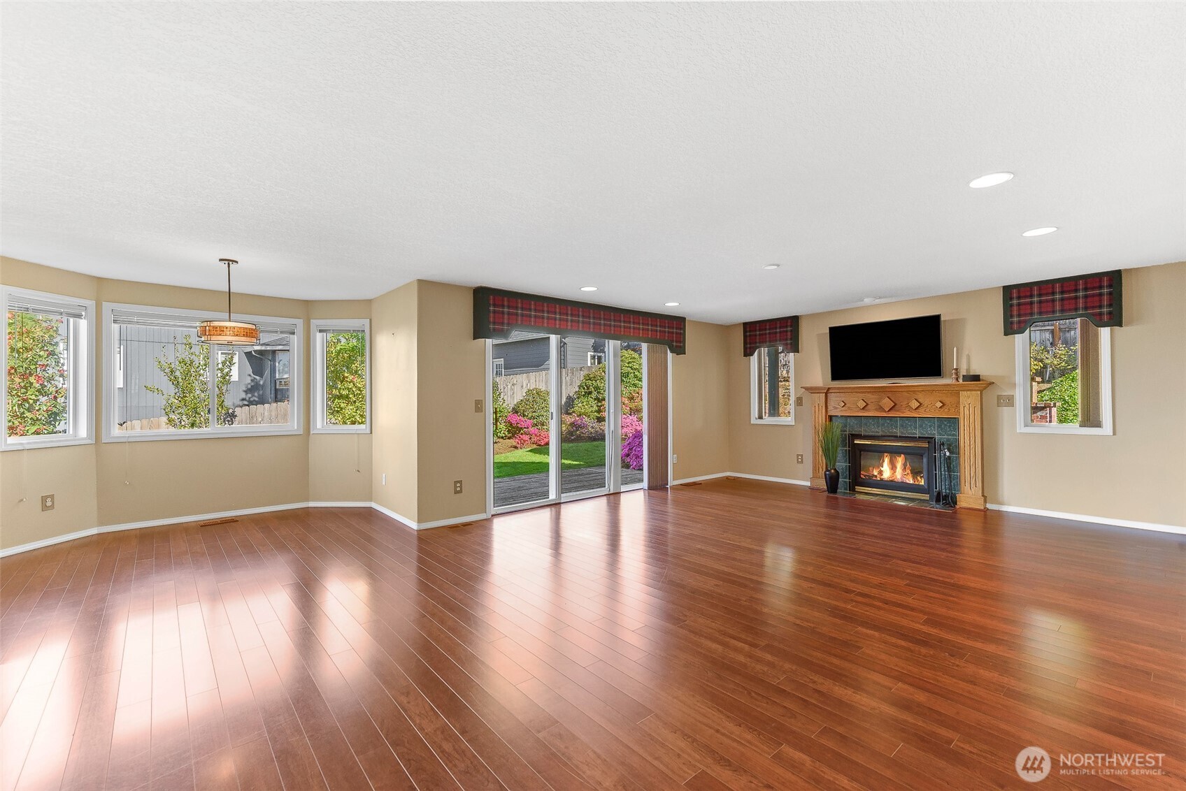1268 E Spencer Court La Center WA 98629