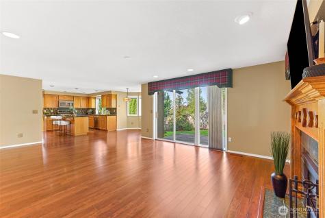 1268 E Spencer Court La Center WA 98629