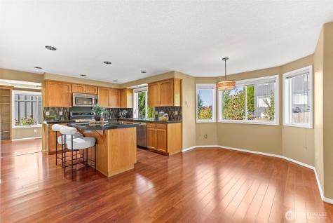 1268 E Spencer Court La Center WA 98629