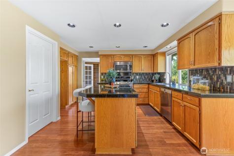 1268 E Spencer Court La Center WA 98629