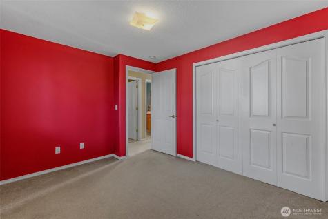 1268 E Spencer Court La Center WA 98629