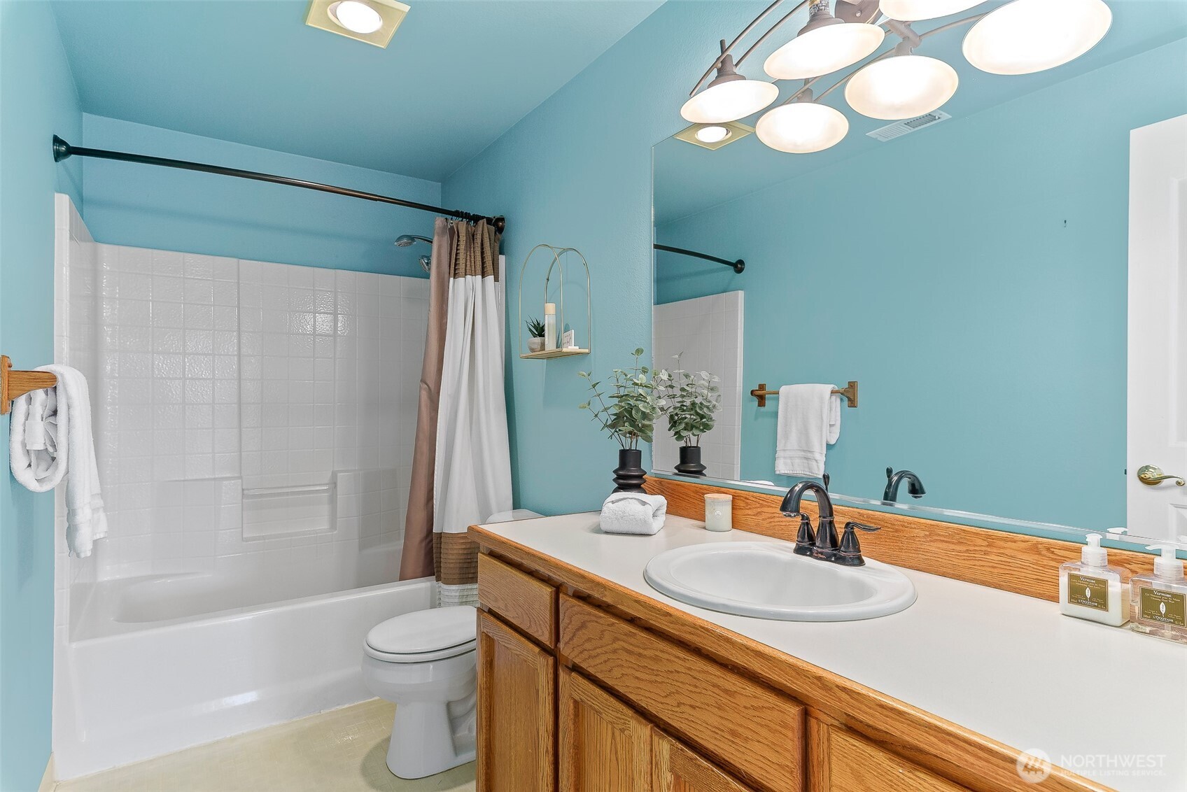 1268 E Spencer Court La Center WA 98629