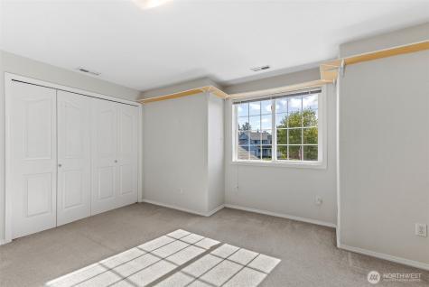 1268 E Spencer Court La Center WA 98629