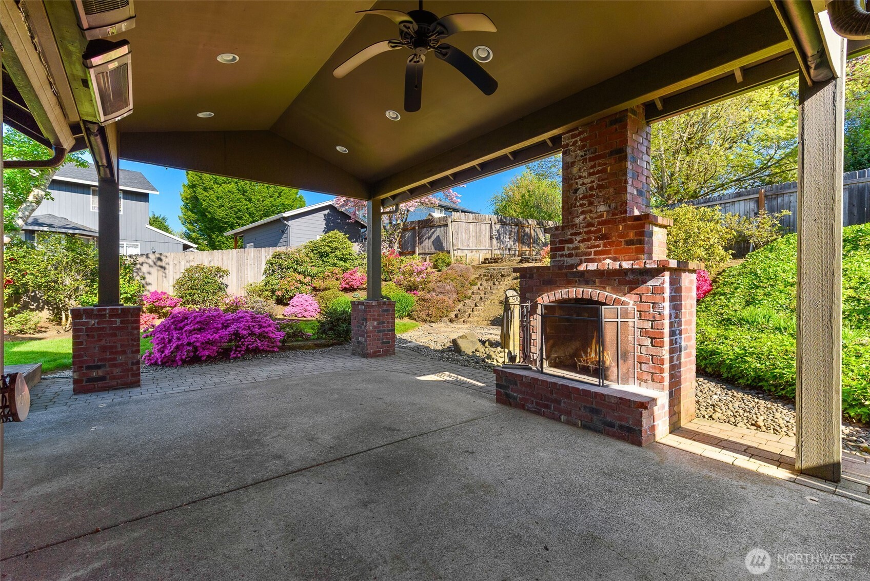 1268 E Spencer Court La Center WA 98629