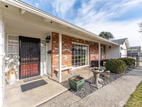 934 Stevens Street Wenatchee WA 98801