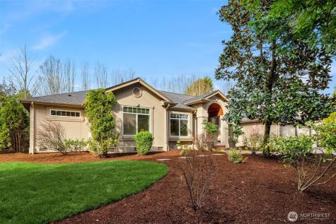 2411 98TH Clyde Hill WA 98004