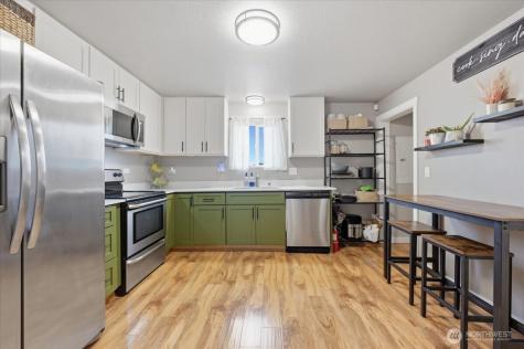 717 S 58th Street Tacoma WA 98408