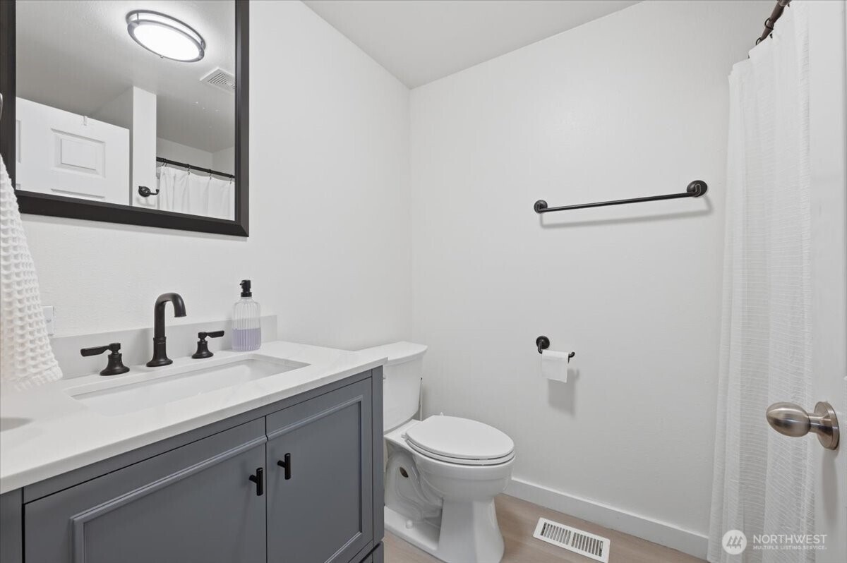 717 S 58th Street Tacoma WA 98408