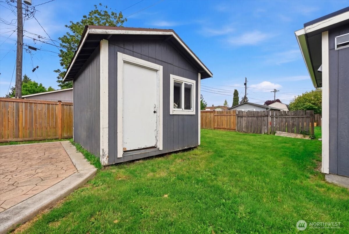717 S 58th Street Tacoma WA 98408