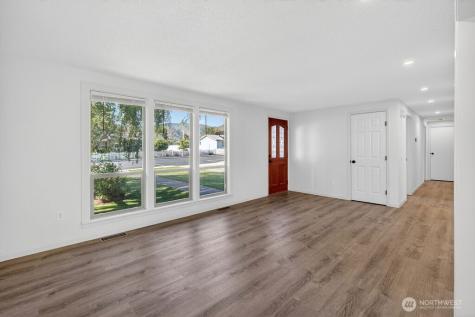 1312 Springwater Avenue Wenatchee WA 98801