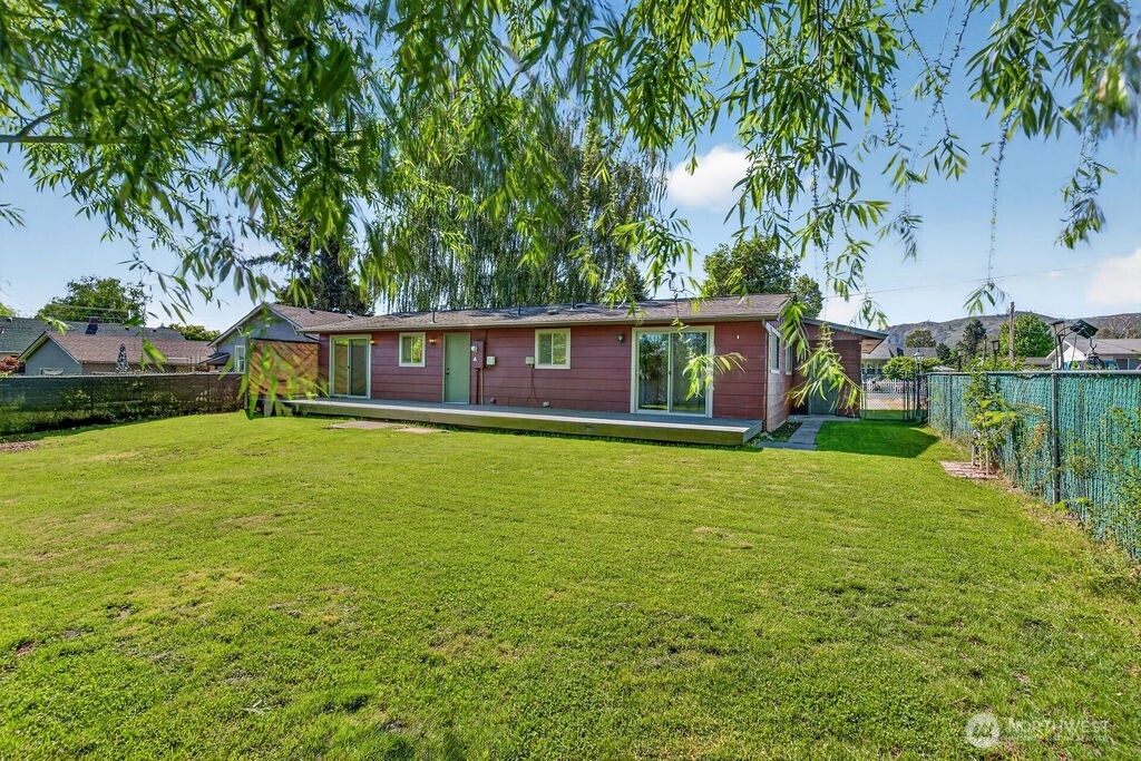 1312 Springwater Avenue Wenatchee WA 98801