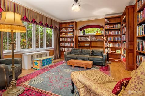 3802 E John Street Seattle WA 98112
