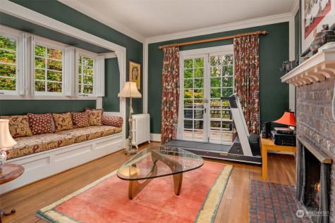 3802 E John Street Seattle WA 98112