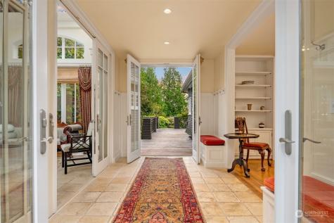 3802 E John Street Seattle WA 98112