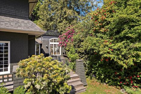 3802 E John Street Seattle WA 98112
